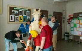 Koziołek Matołek stanął już przed Szkołą!!! 4
