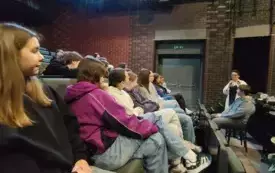 Grupa &bdquo;Antrakt&rdquo; w Teatrze Nowym i na pokazie charakteryzacji 13