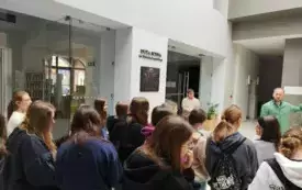 Grupa &bdquo;Antrakt&rdquo; w Teatrze Nowym i na pokazie charakteryzacji 23