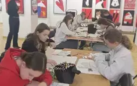 Szkolne Koło Biblioteczne na wystawie w Muzeum Ziemi Wronieckiej 8