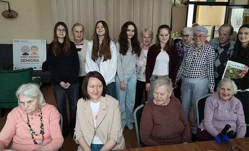 Zdjęcie do "Miedzy Nami Pokoleniami"